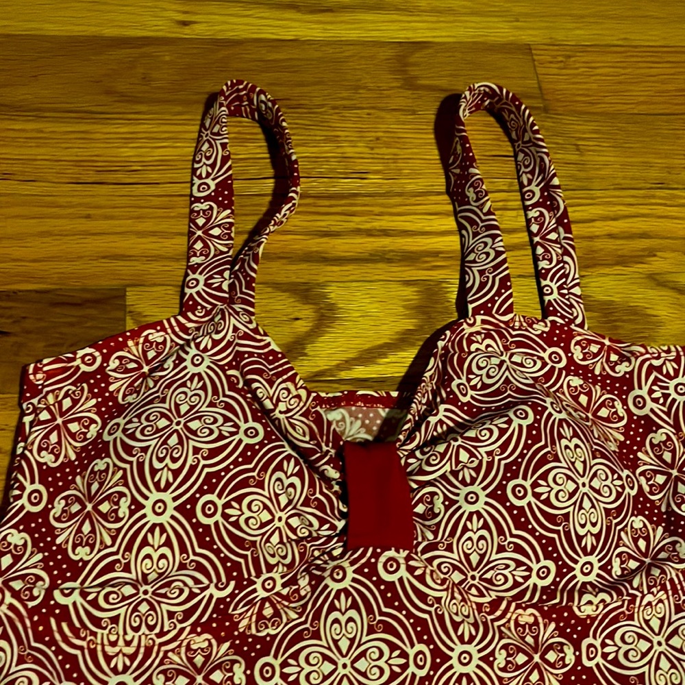 Liz Lange maternity tankini - Picture 3 of 3